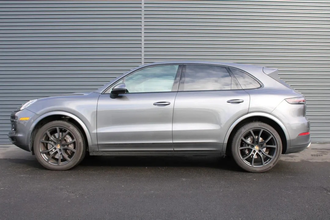 2022 Porsche 9Y0/9Y3 Cayenne - Image 2 of 7