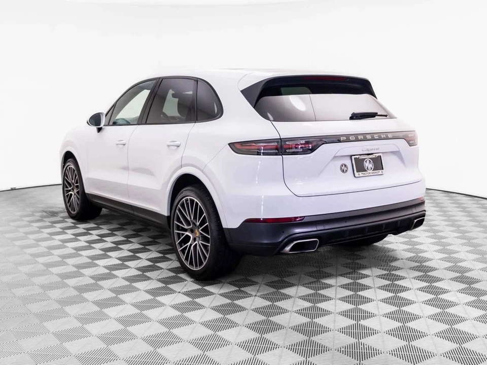 2022 Porsche 9Y0/9Y3 Cayenne - Image 3 of 5