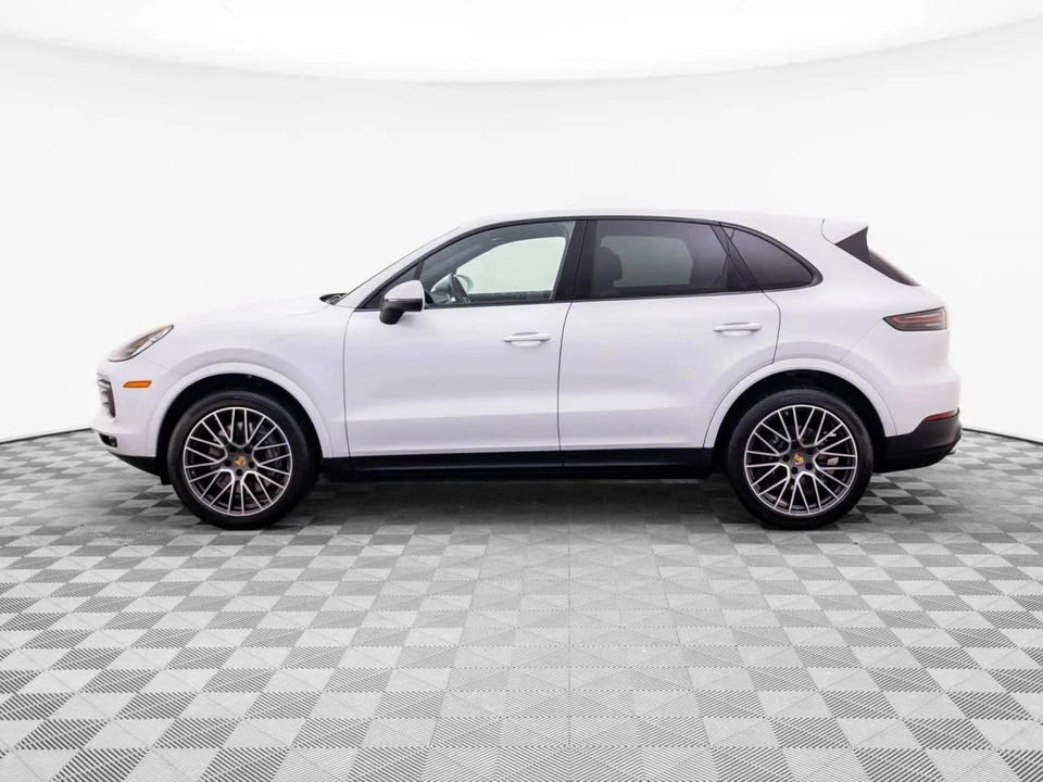 2022 Porsche 9Y0/9Y3 Cayenne - Image 2 of 5