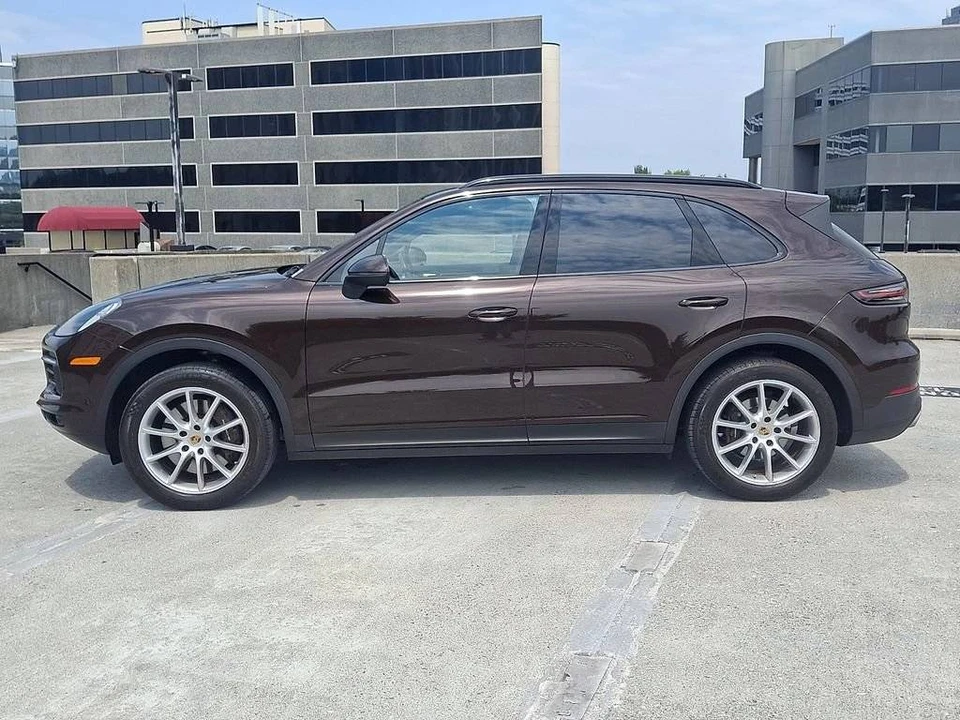 2022 Porsche 9Y0/9Y3 Cayenne - Image 2 of 5