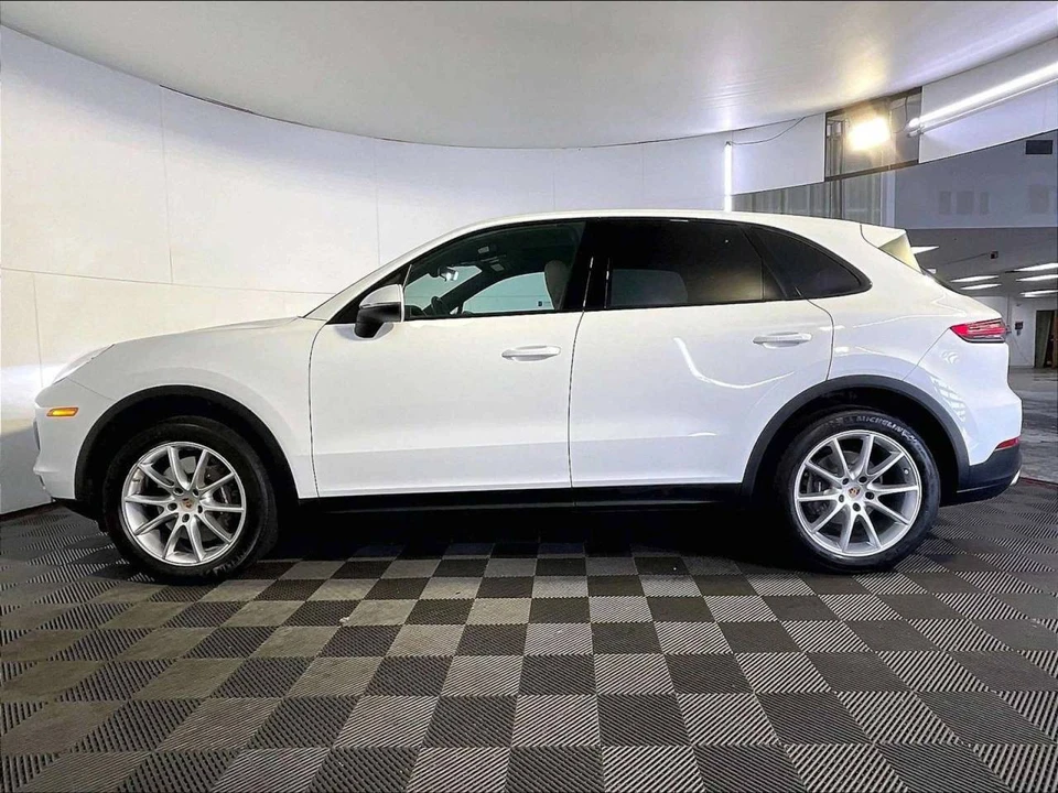 2022 Porsche 9Y0/9Y3 Cayenne - Image 2 of 5