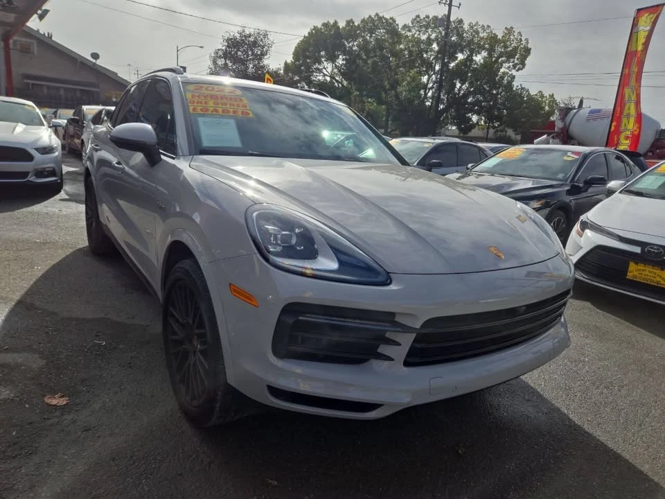 2022 Porsche 9Y0/9Y3 Cayenne - Image 2 of 11