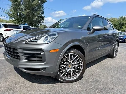 2022 Porsche Cayenne Base