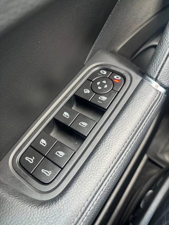 2022 Porsche 9Y0/9Y3 Cayenne - Image 15 of 17