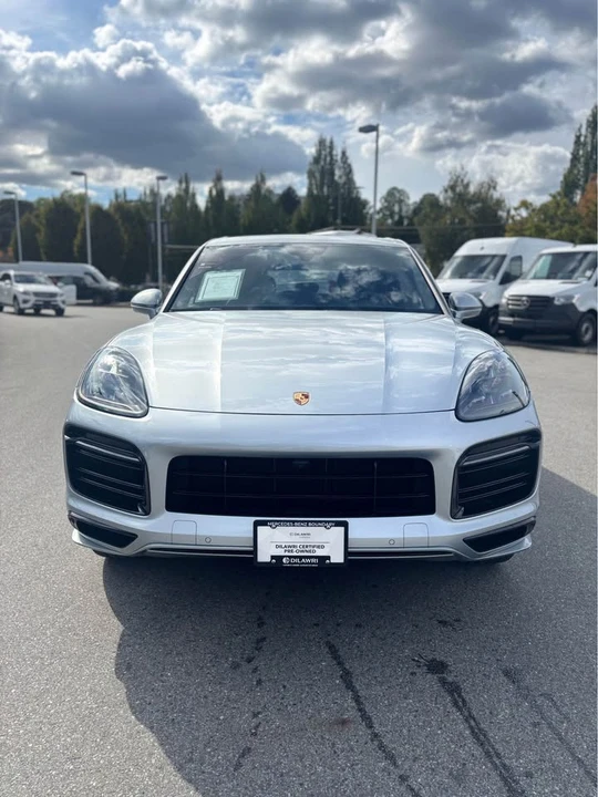 2022 Porsche 9Y0/9Y3 Cayenne - Image 2 of 17