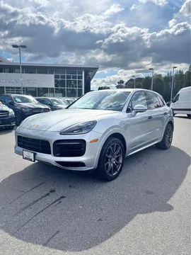 2022 Porsche Cayenne Platinum Edition