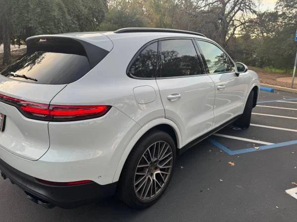 2022 Porsche 9Y0/9Y3 Cayenne - Image 4 of 11