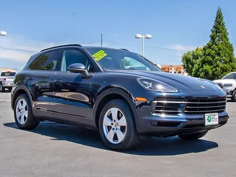 2022 Porsche Cayenne Platinum Edition AWD