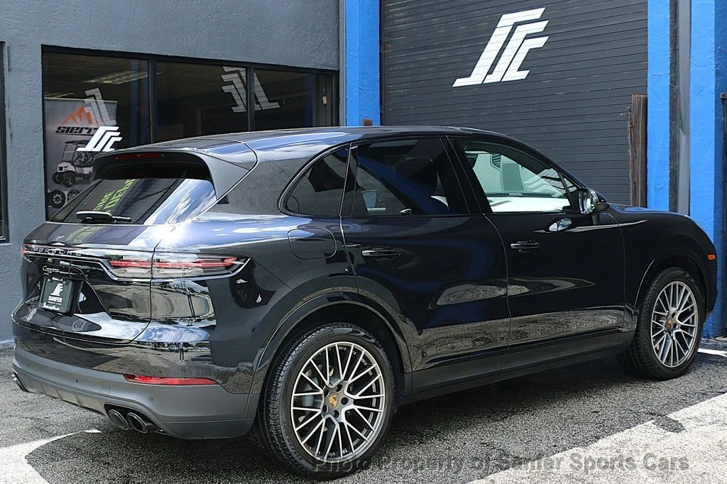 2022 Porsche 9Y0/9Y3 Cayenne - Image 6 of 12