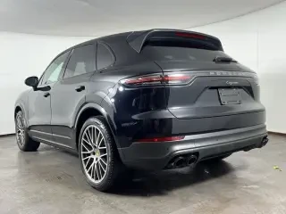 2022 Porsche 9Y0/9Y3 Cayenne - Image 3 of 4