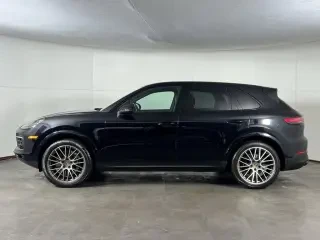 2022 Porsche 9Y0/9Y3 Cayenne - Image 2 of 4