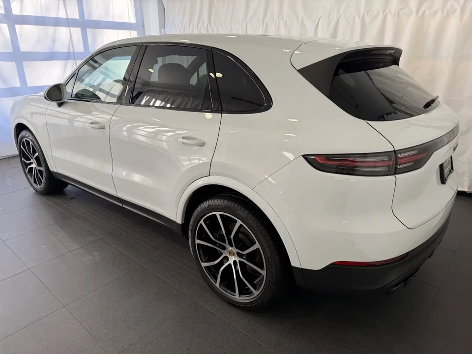 2022 Porsche 9Y0/9Y3 Cayenne - Image 3 of 12