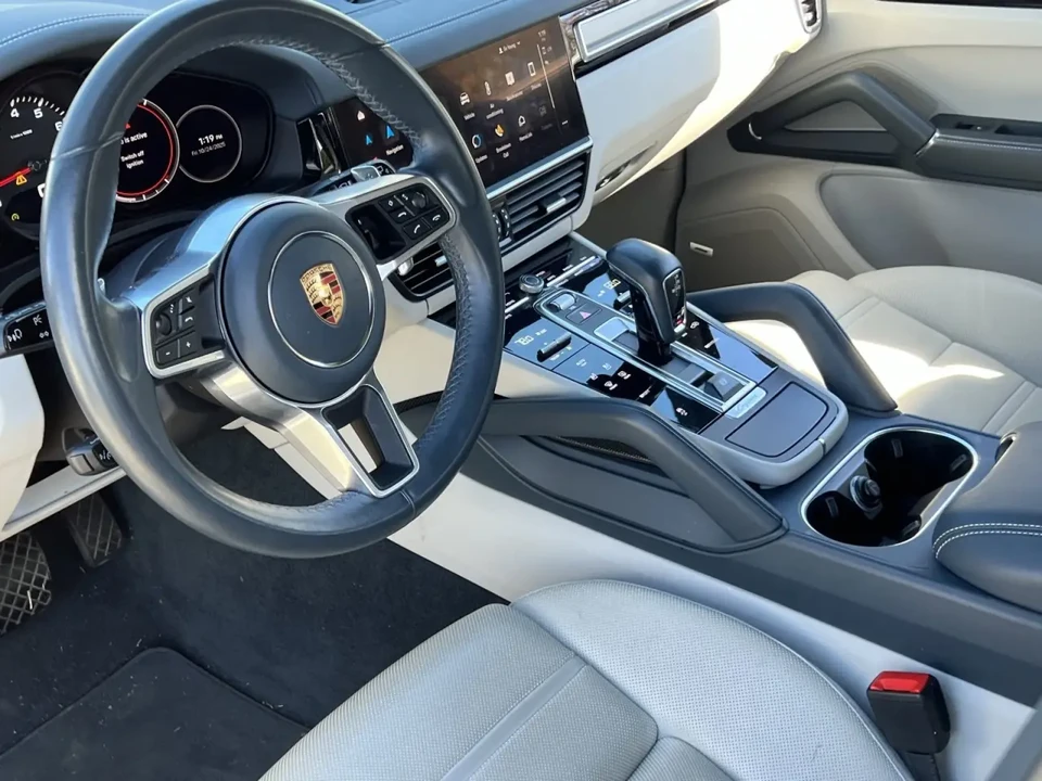 2022 Porsche 9Y0/9Y3 Cayenne - Image 4 of 6