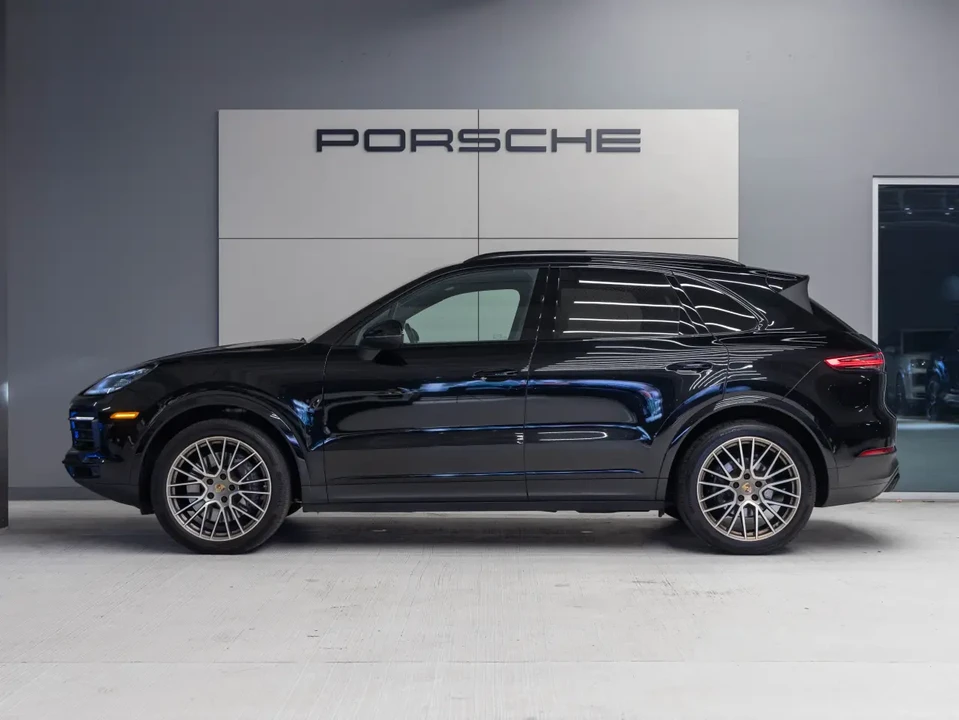 2022 Porsche 9Y0/9Y3 Cayenne - Image 2 of 7