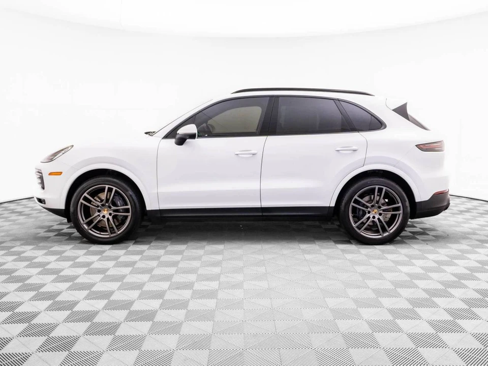 2022 Porsche 9Y0/9Y3 Cayenne - Image 2 of 5