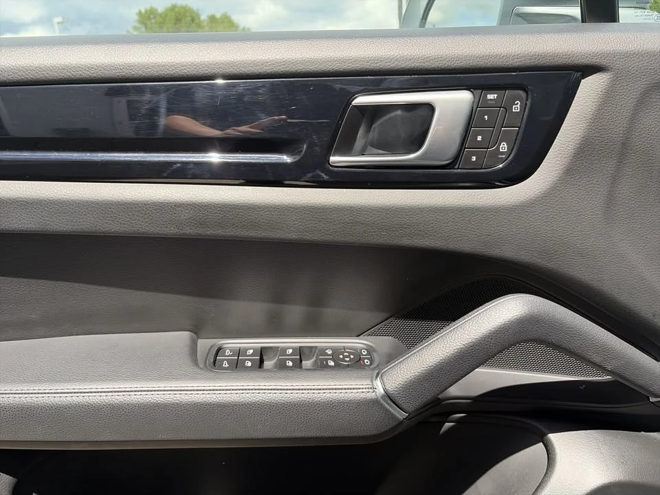 2022 Porsche 9Y0/9Y3 Cayenne - Image 11 of 14