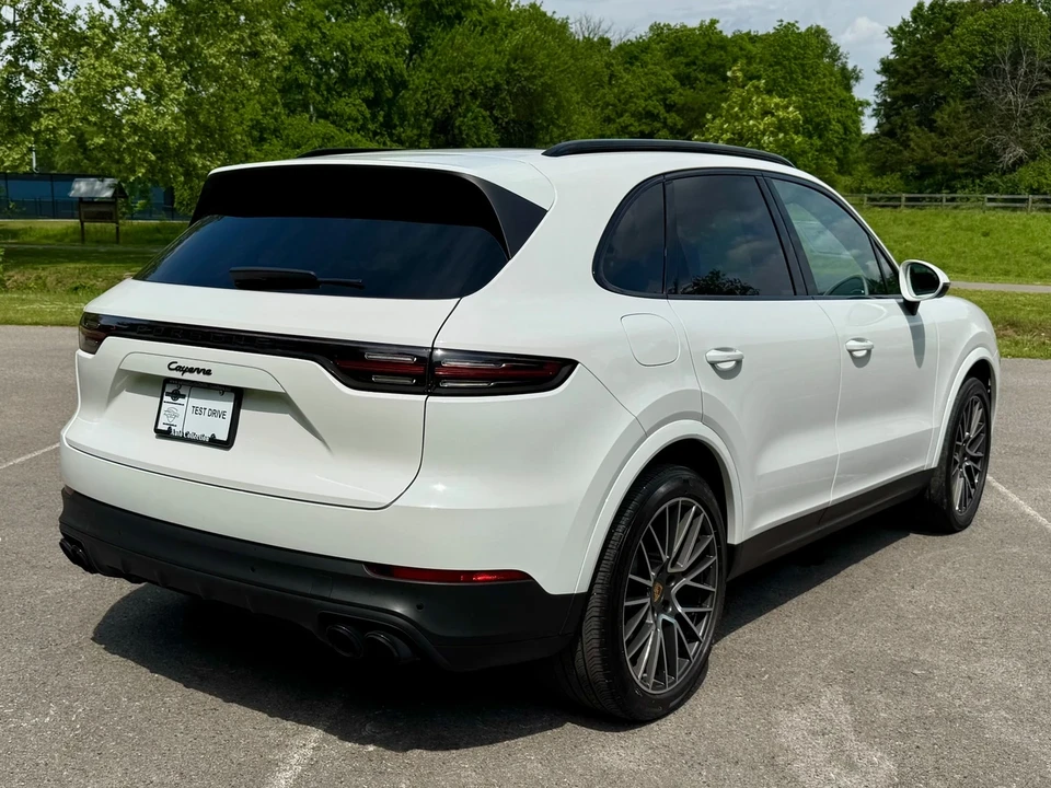 2022 Porsche 9Y0/9Y3 Cayenne - Image 3 of 21
