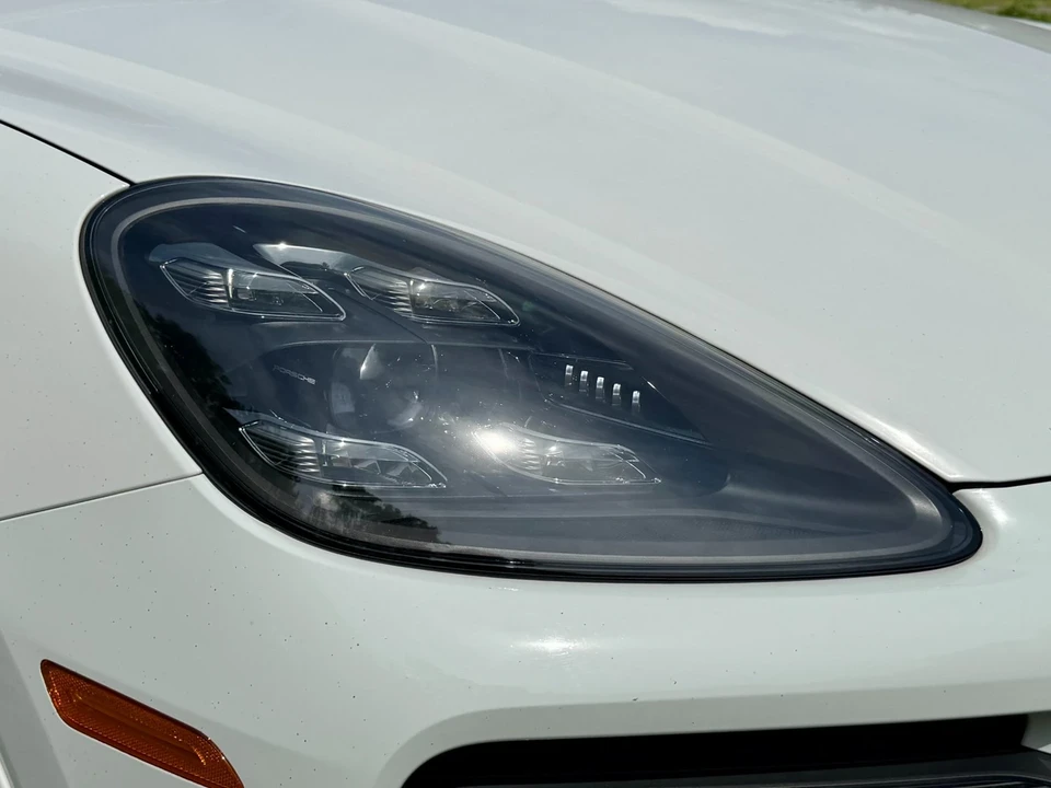 2022 Porsche 9Y0/9Y3 Cayenne - Image 18 of 21