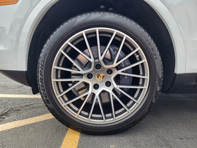 2022 Porsche 9Y0/9Y3 Cayenne - Image 16 of 31