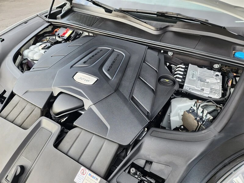 2022 Porsche 9Y0/9Y3 Cayenne - Image 9 of 31