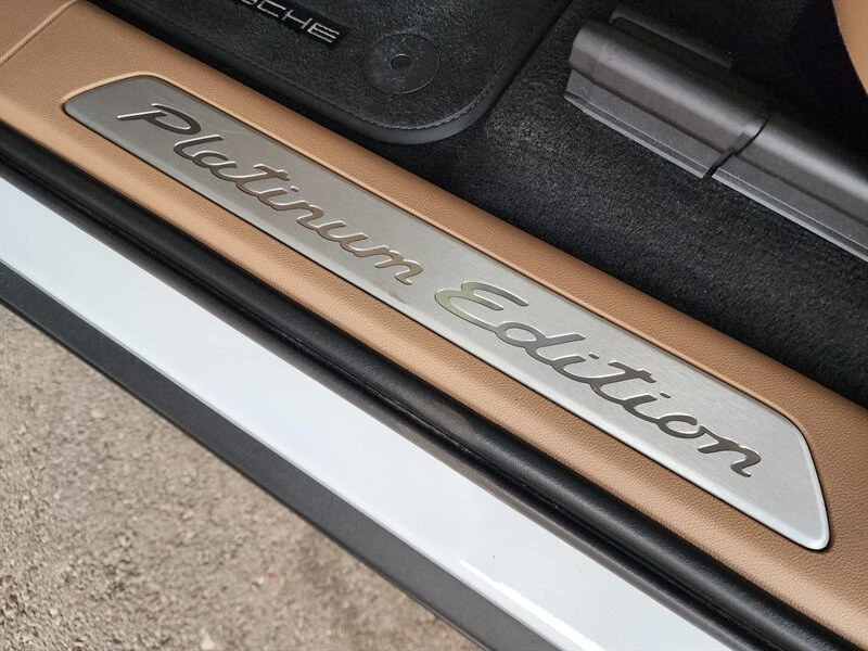 2022 Porsche 9Y0/9Y3 Cayenne - Image 24 of 31