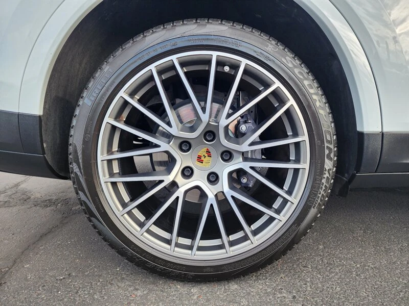 2022 Porsche 9Y0/9Y3 Cayenne - Image 18 of 31