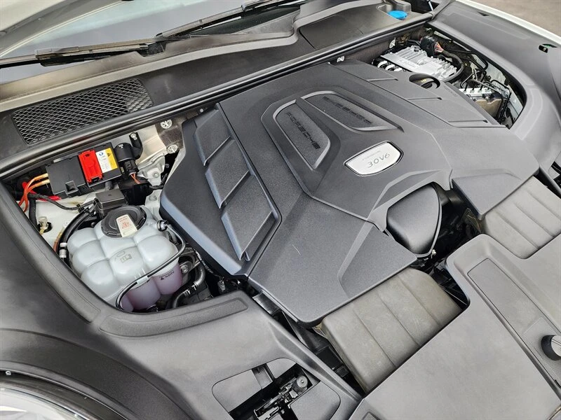 2022 Porsche 9Y0/9Y3 Cayenne - Image 10 of 31