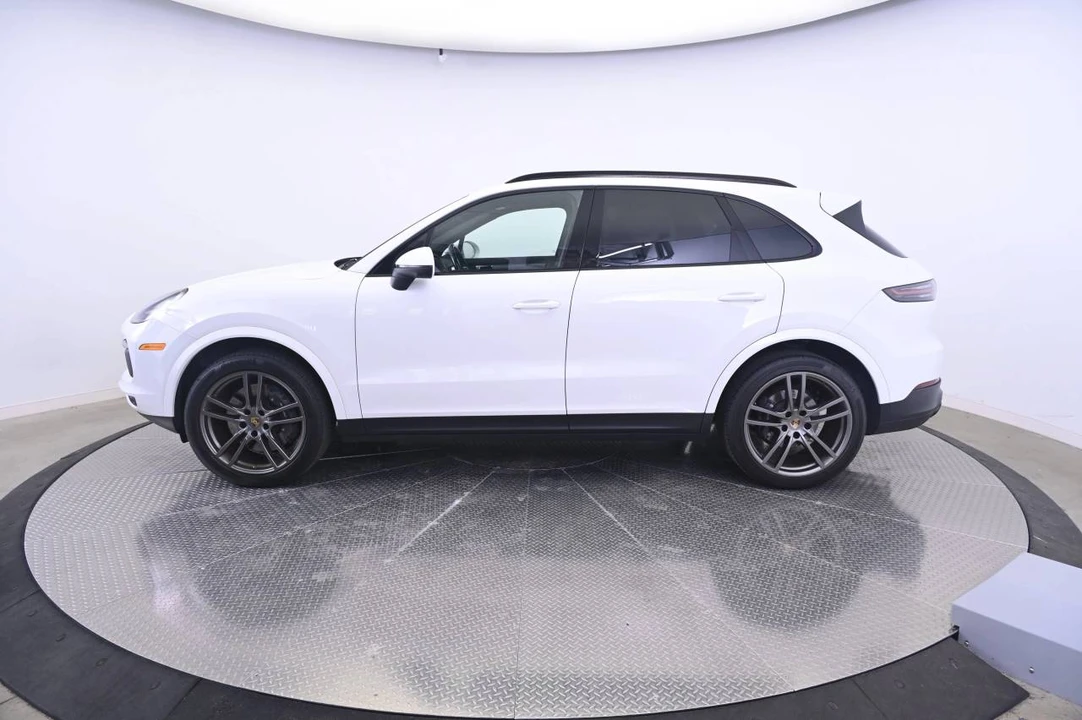 2022 Porsche 9Y0/9Y3 Cayenne - Image 2 of 5
