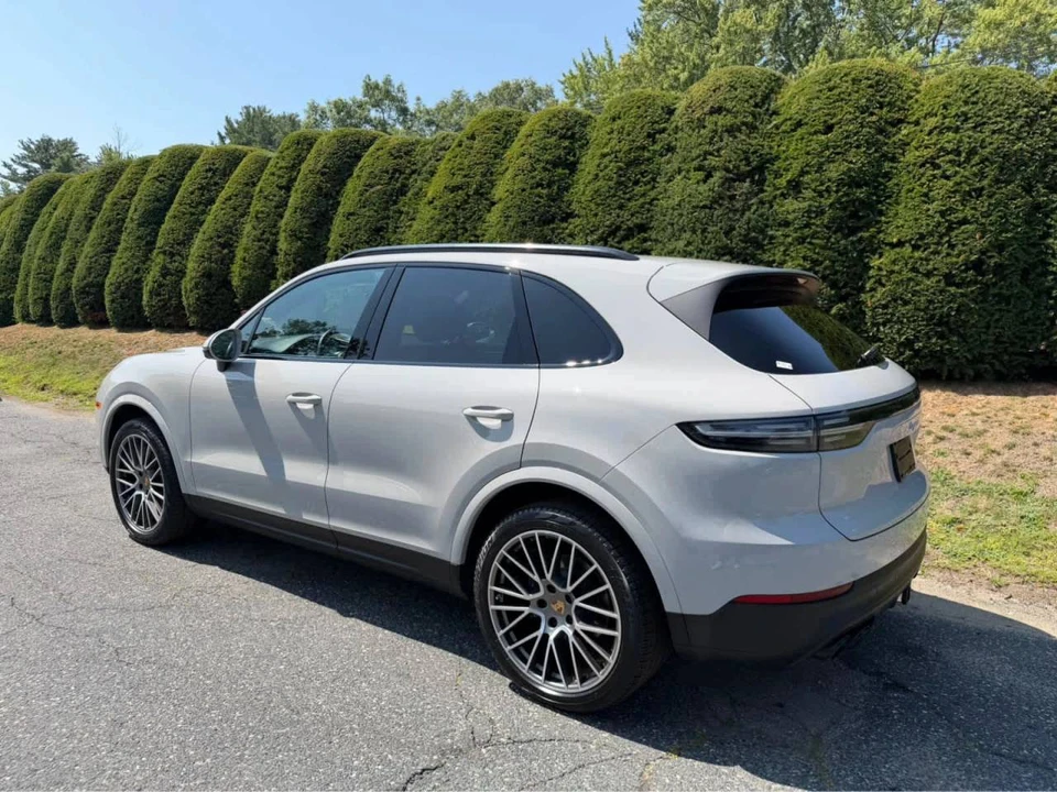 2022 Porsche 9Y0/9Y3 Cayenne - Image 3 of 5