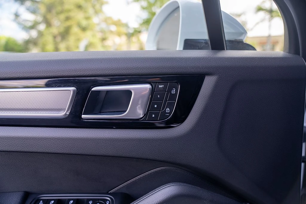 2022 Porsche 9Y0/9Y3 Cayenne - Image 17 of 30