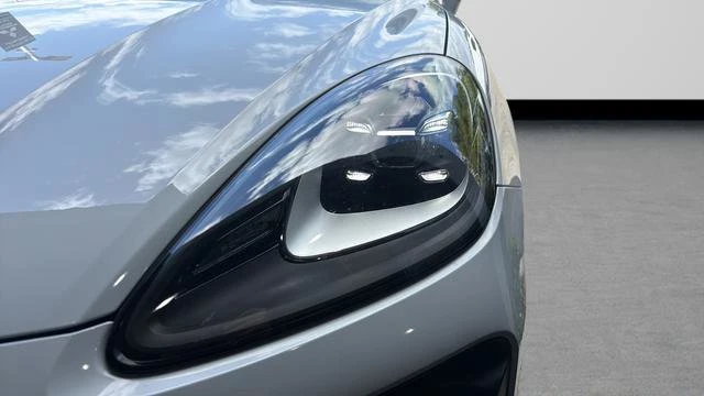 2022 Porsche 9Y0/9Y3 Cayenne - Image 28 of 31