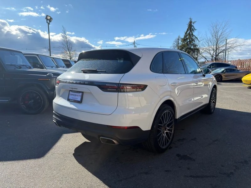 2022 Porsche 9Y0/9Y3 Cayenne - Image 6 of 12