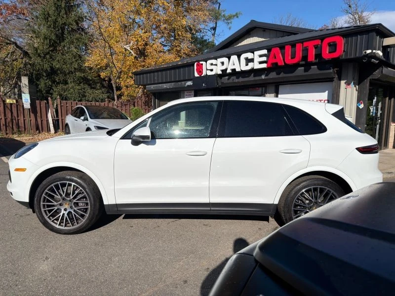 2022 Porsche 9Y0/9Y3 Cayenne - Image 3 of 12