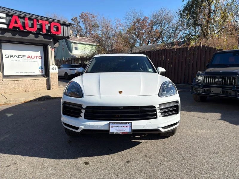 2022 Porsche 9Y0/9Y3 Cayenne - Image 2 of 12