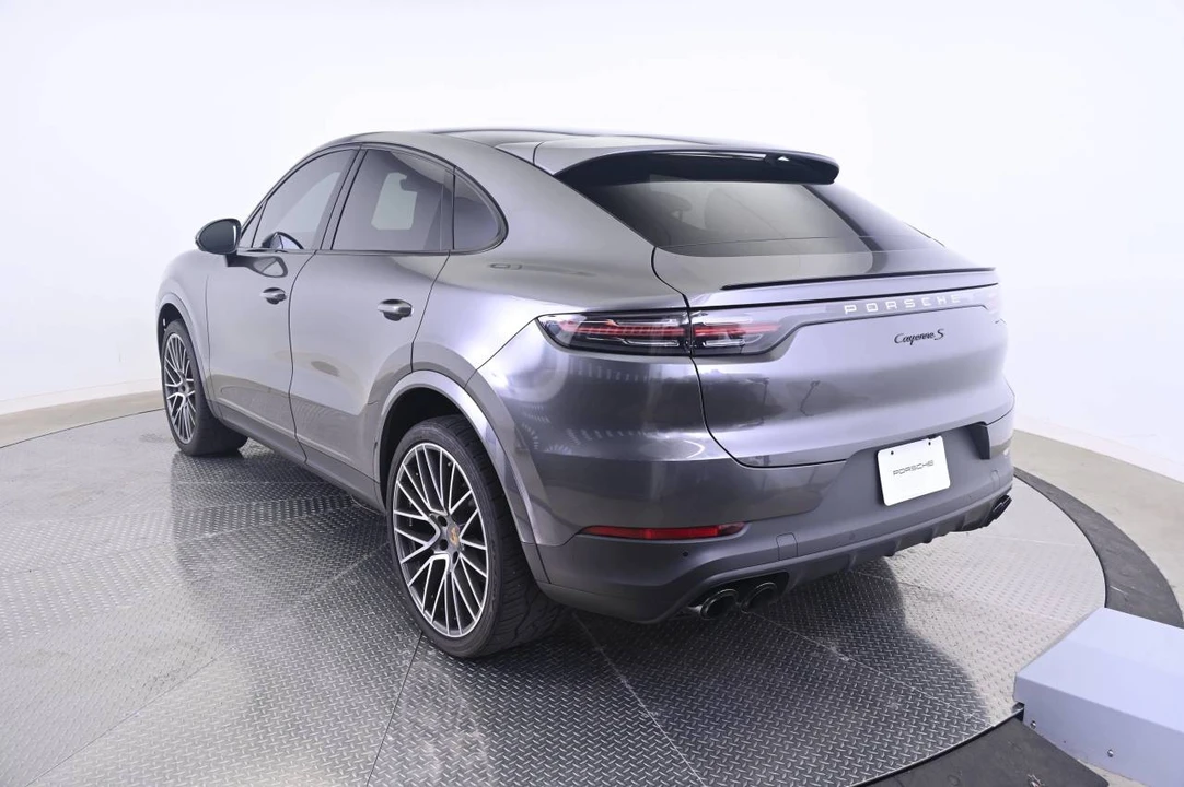 2022 Porsche Cayenne - Image 3 of 5