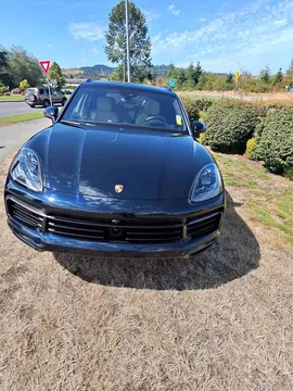 2022 Porsche Cayenne S Sport Utility 4D