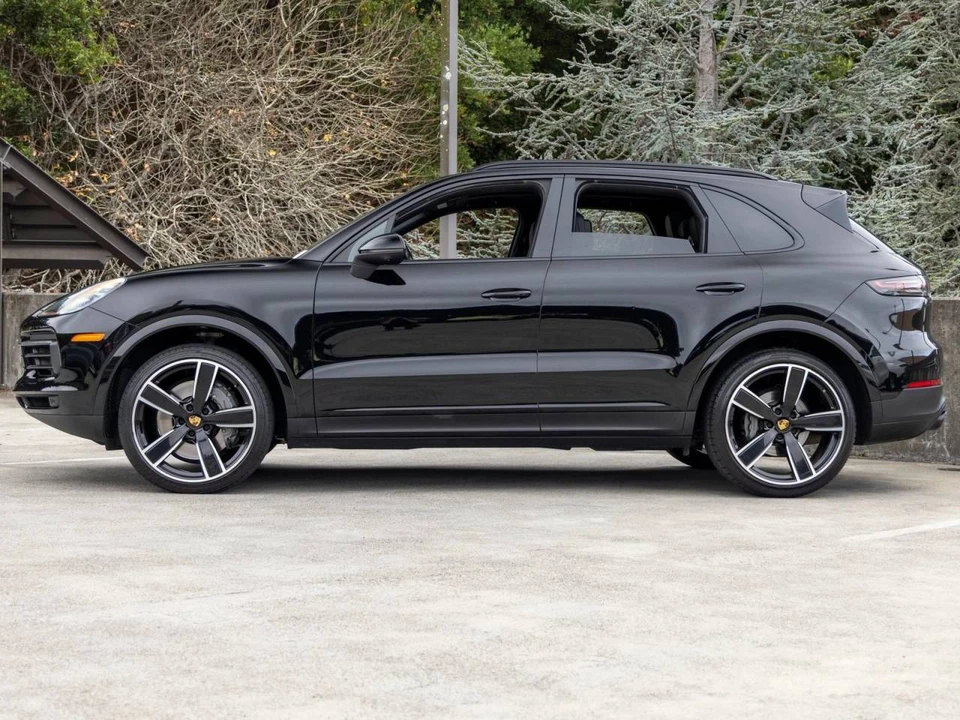 2022 Porsche 9Y0/9Y3 Cayenne S - Image 2 of 5