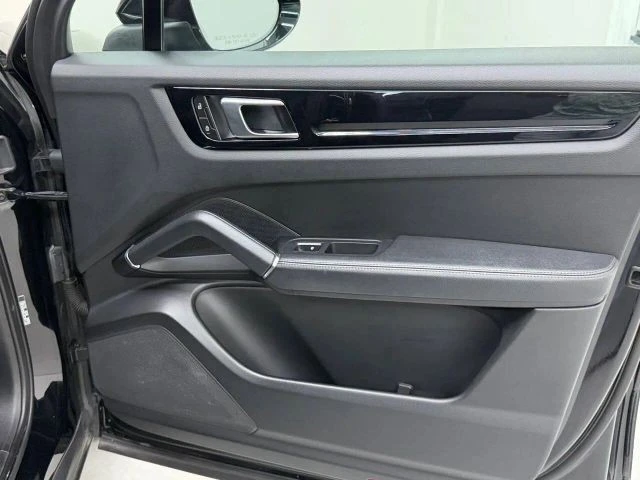 2022 Porsche 9Y0/9Y3 Cayenne - Image 17 of 31