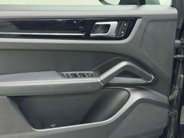 2022 Porsche 9Y0/9Y3 Cayenne - Image 16 of 31