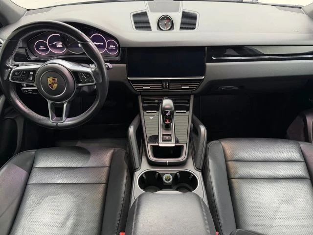 2022 Porsche - Image 2 of 31