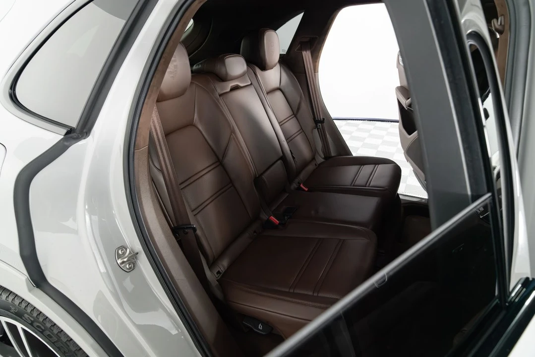 2022 Porsche 9Y0/9Y3 Cayenne Turbo - Image 23 of 31