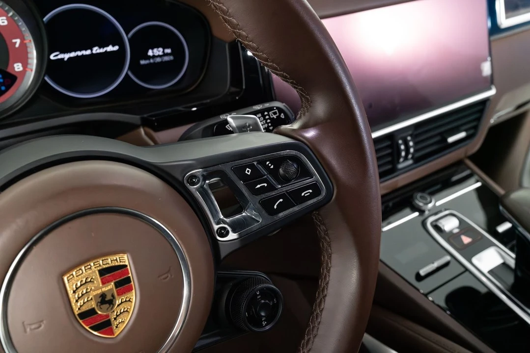 2022 Porsche 9Y0/9Y3 Cayenne Turbo - Image 28 of 31