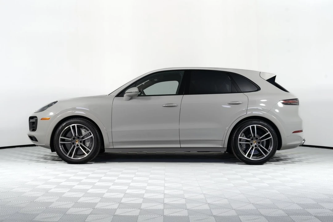 2022 Porsche 9Y0/9Y3 Cayenne Turbo - Image 4 of 31