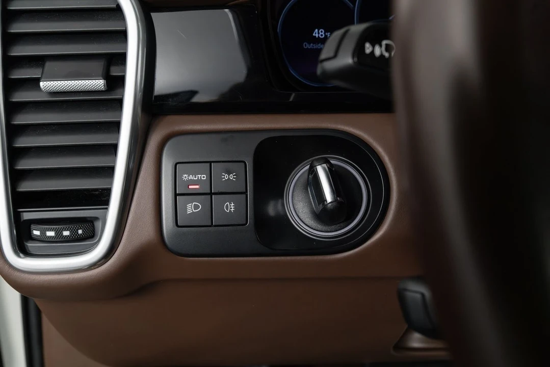 2022 Porsche 9Y0/9Y3 Cayenne Turbo - Image 24 of 31
