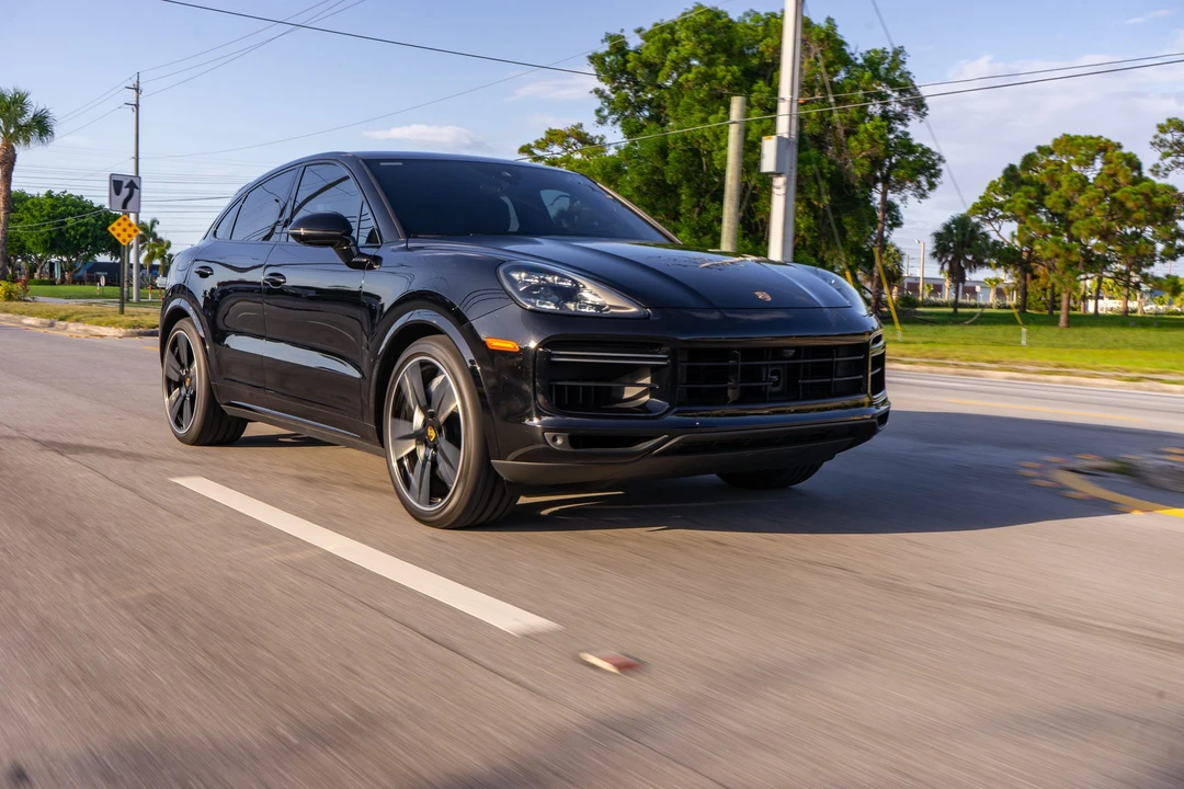 2022 Porsche Cayenne - Image 2 of 31