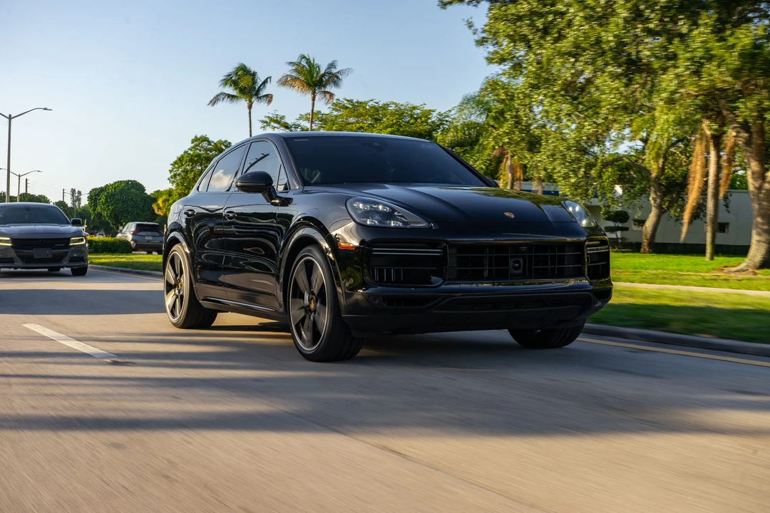 2022 Porsche Cayenne - Image 9 of 31