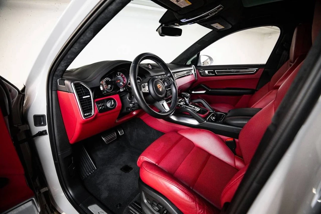 2022 Porsche Cayenne - Image 4 of 5