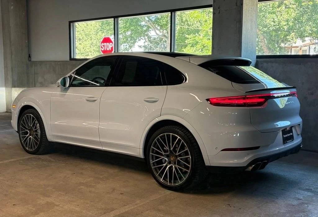 2022 Porsche Cayenne - Image 3 of 5