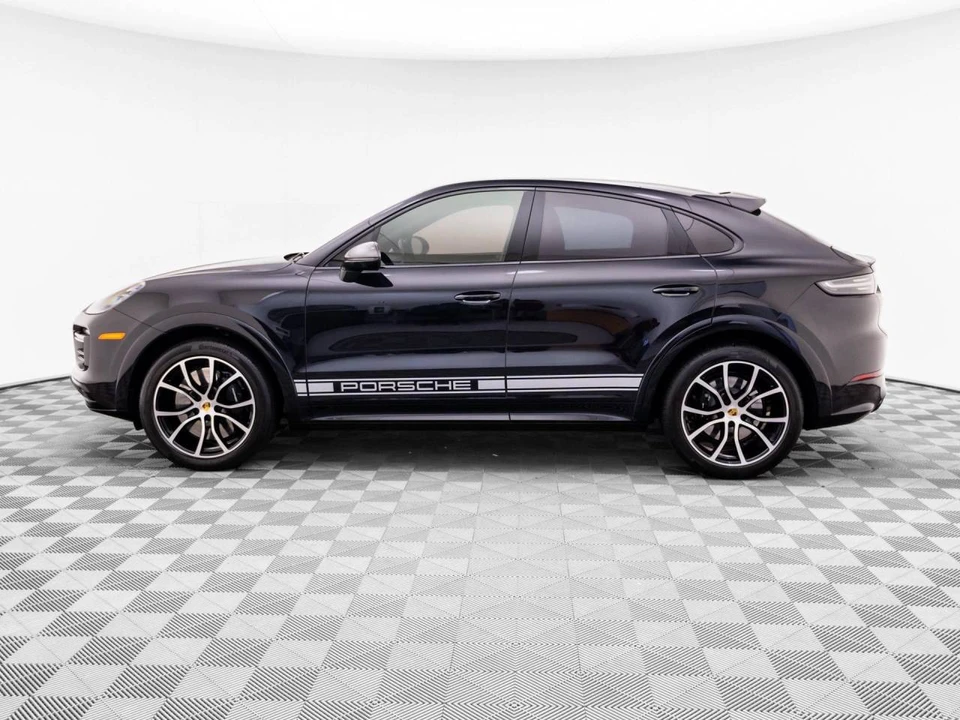 2022 Porsche Cayenne - Image 2 of 5