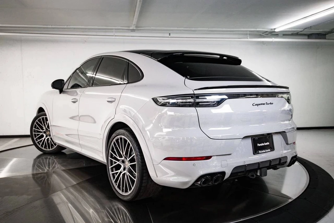 2022 Porsche Cayenne - Image 3 of 5